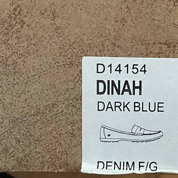 BORN Women’s Dinah Classic Dark Blue Leather Penny Loafers Size 6 | EUC - Picture 6 of 6